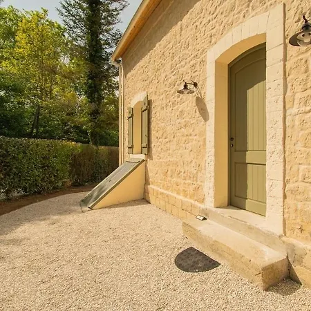 L'annexe Du Moulin * Compiègne